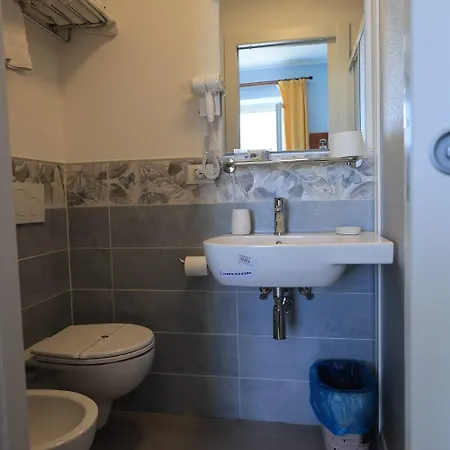 بيت ضيافة Viviani Raffaella 3*