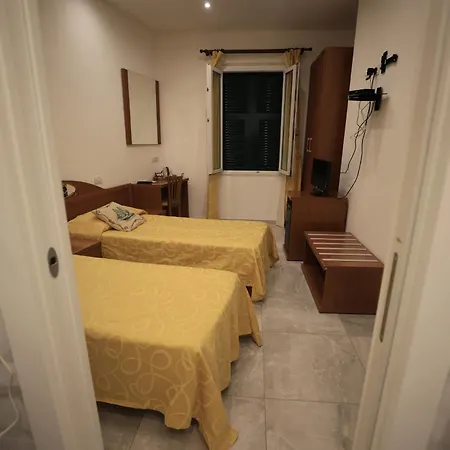 Viviani Raffaella 3* Monterosso al Mare