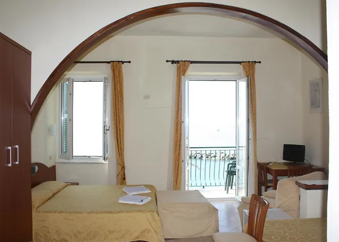 Casa de hóspedes Viviani Raffaella 3*