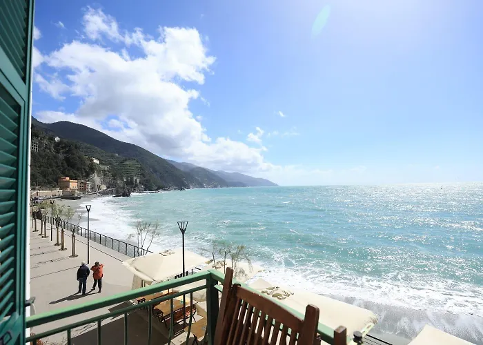 Viviani Raffaella 3* Monterosso al Mare